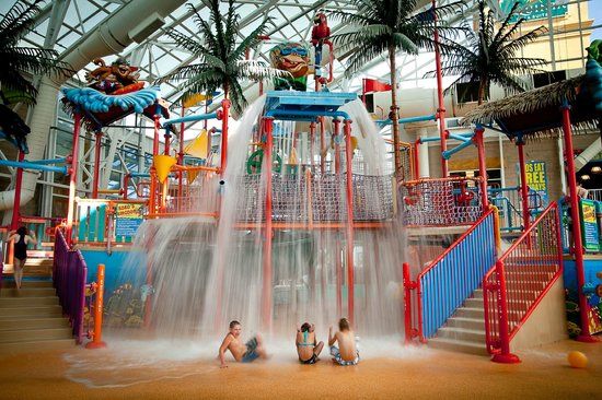 WaTiki Indoor Waterpark Resort